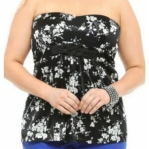 Torrid Strapless Top w/Knot Design Size 2